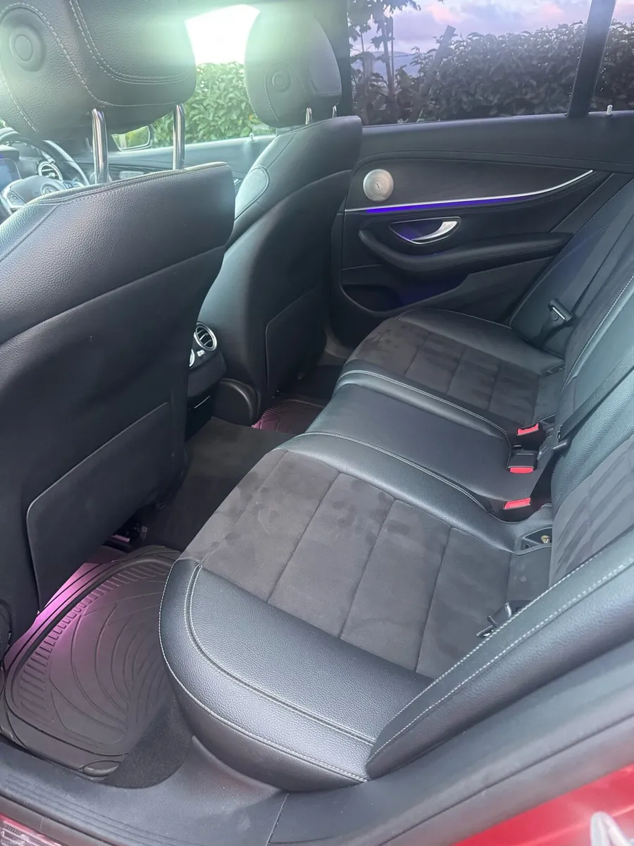 2017 Mercedes-Benz E220 AMG Premium Plus - Image 6