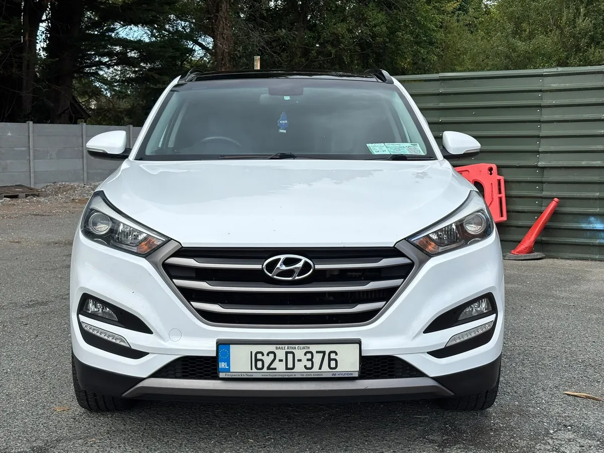 HYUNDAI TUCSON - PREMIUM MODEL - 120KMS - Image 2