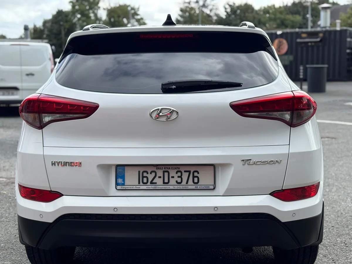 HYUNDAI TUCSON - PREMIUM MODEL - 120KMS - Image 6