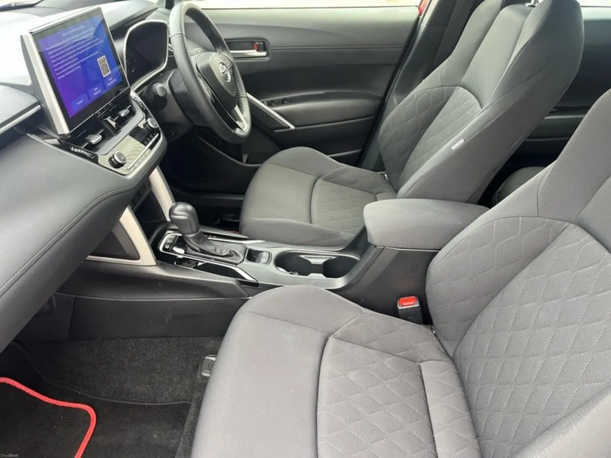 Toyota Corolla Cross COROLLA CROSS 1.8 LUNA - Image 6