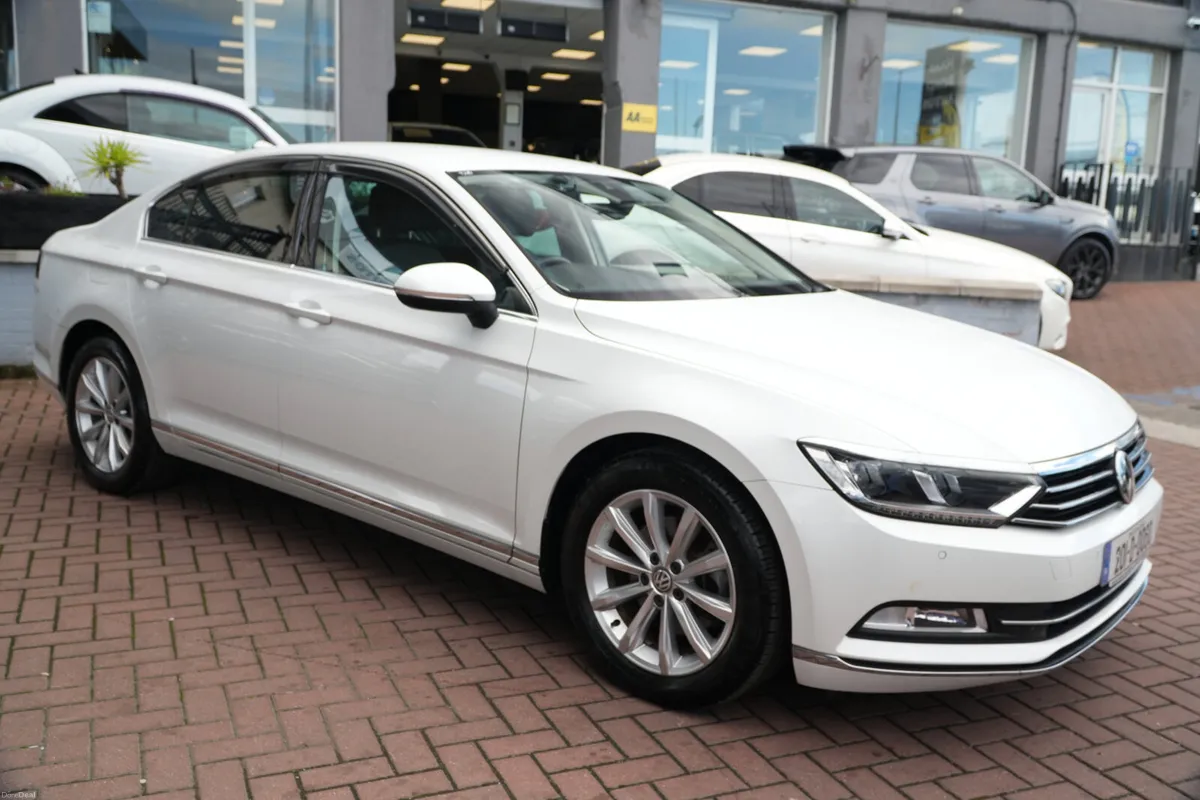 2.0TDI 150BHP ELEGANCE EDITION 4DR SALOON // 1 OWN - Image 2