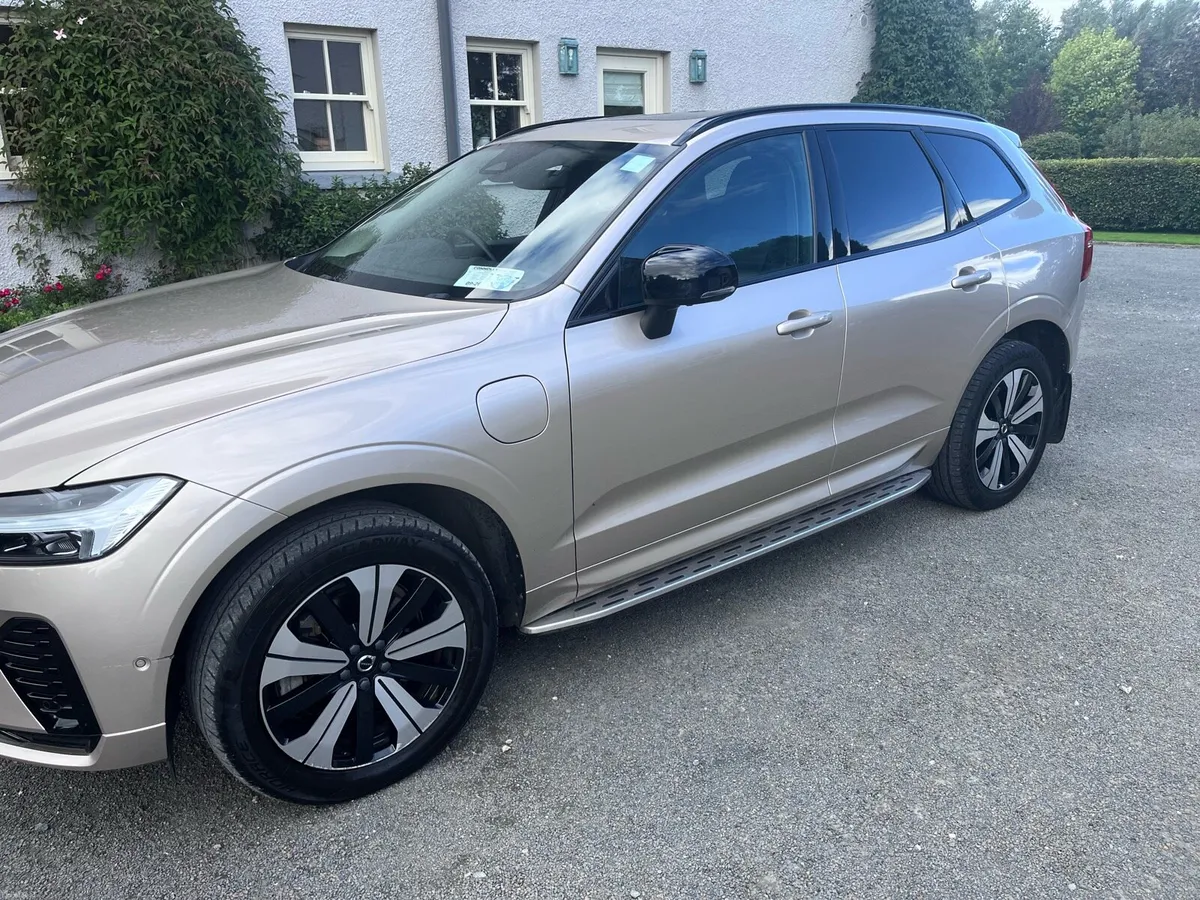 231 Volvo T6 recharge AWD - Image 2