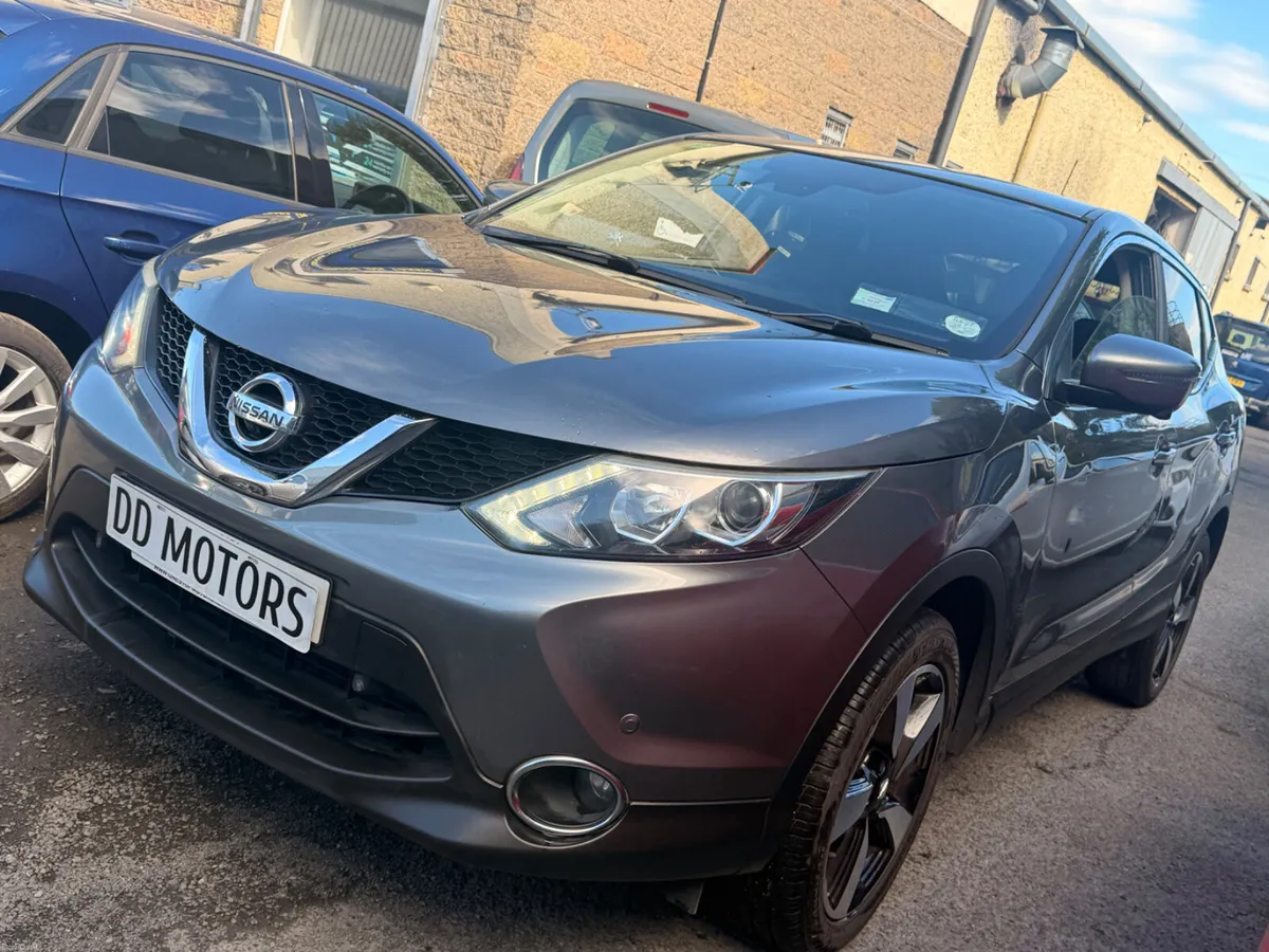 Nissan Qashqai 2017 1.5 comes with warranty - Image 1