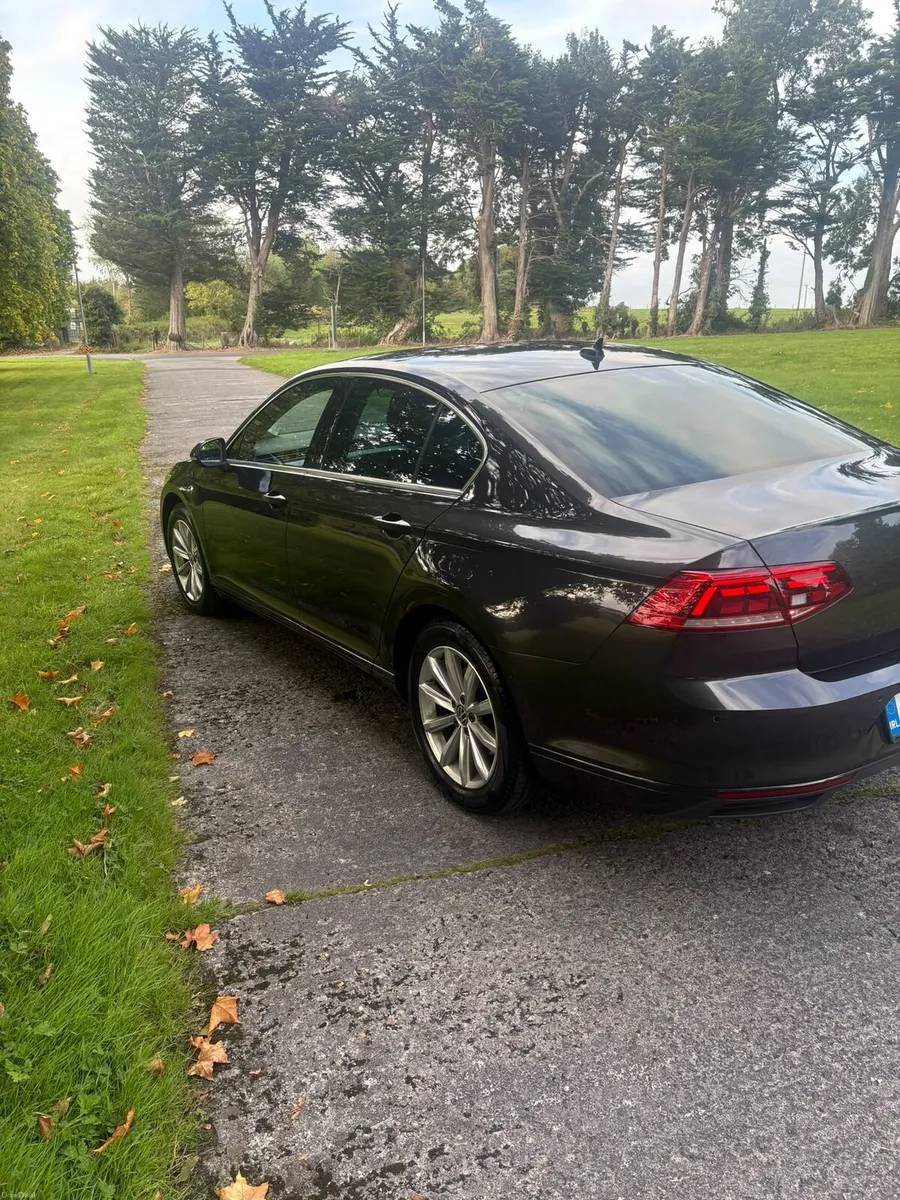 Volkswagen Passat 2022 2.0 diesel low kilometres - Image 3