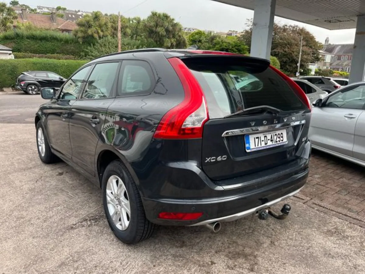 Volvo XC60 D3 FWD ES 5DR - Image 4