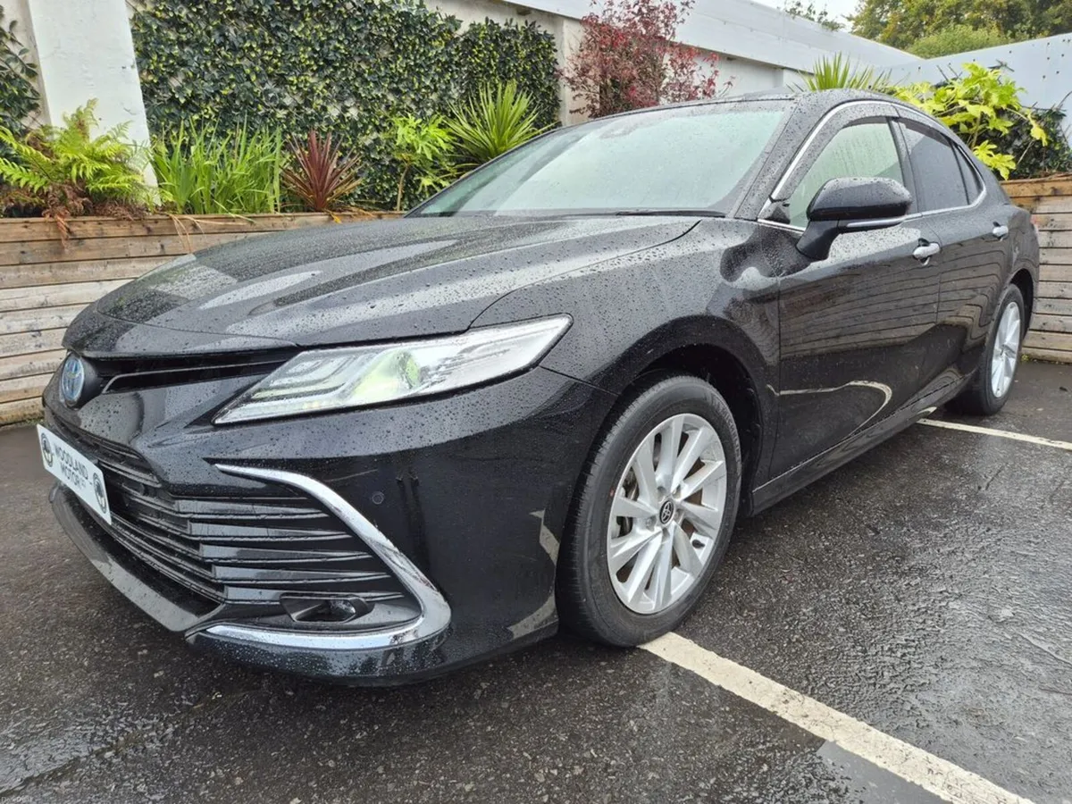 Toyota Camry 2.5 HYBRID / G PACK HIGH SPEC / LOW M - Image 2