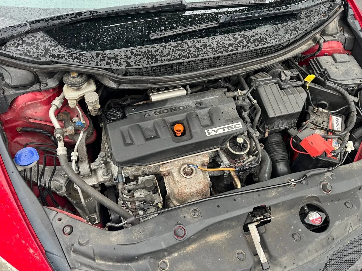 Honda Civic 2010 - Image 5