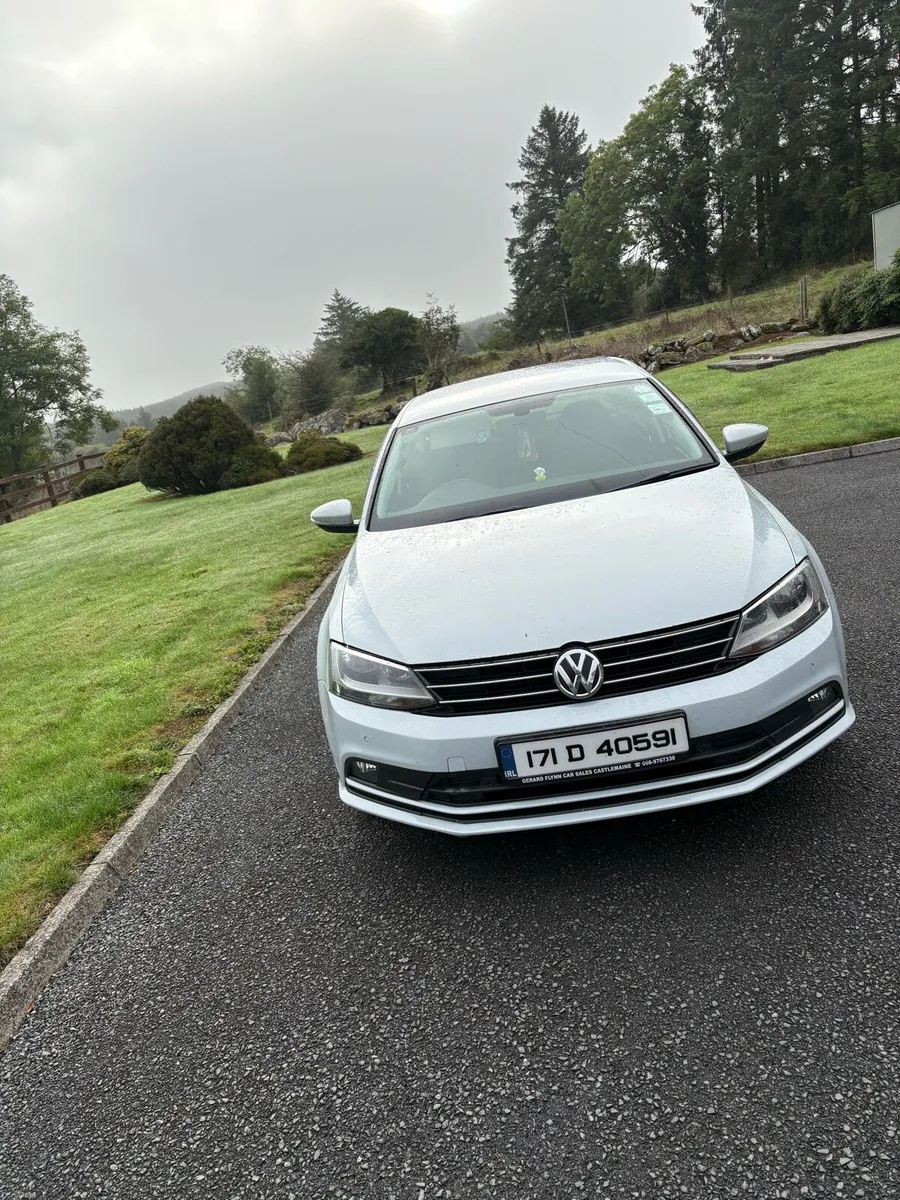 Volkswagen Jetta - Image 5