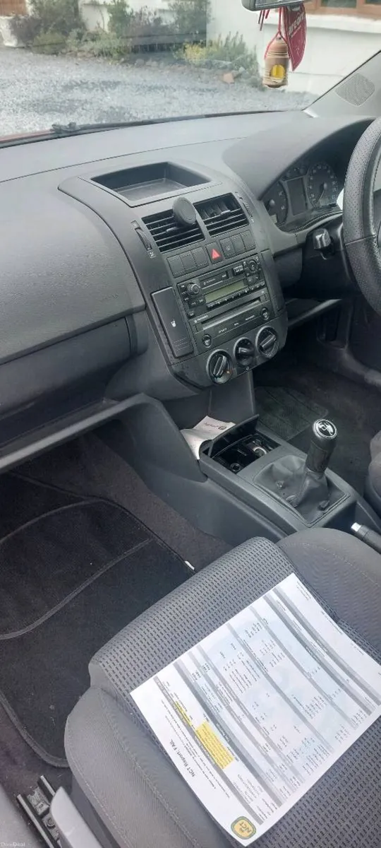 2005 polo - Image 6