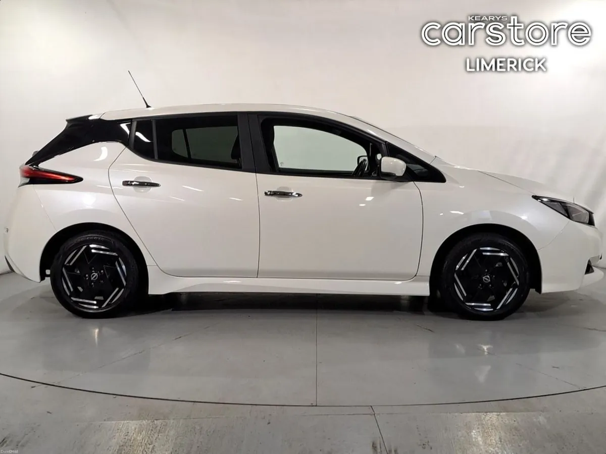 Nissan Leaf Leaf SV 40 kWh - Image 2