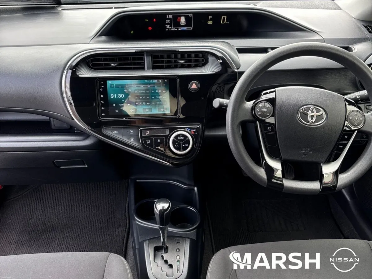 Toyota Aqua HYBRID S-STYLE 1.5 - Image 2