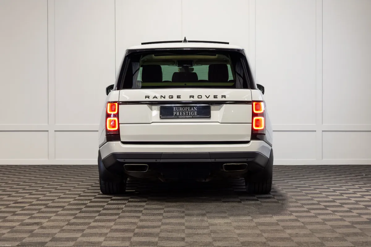 2022 Range Rover Westminster P400e Black - Image 5