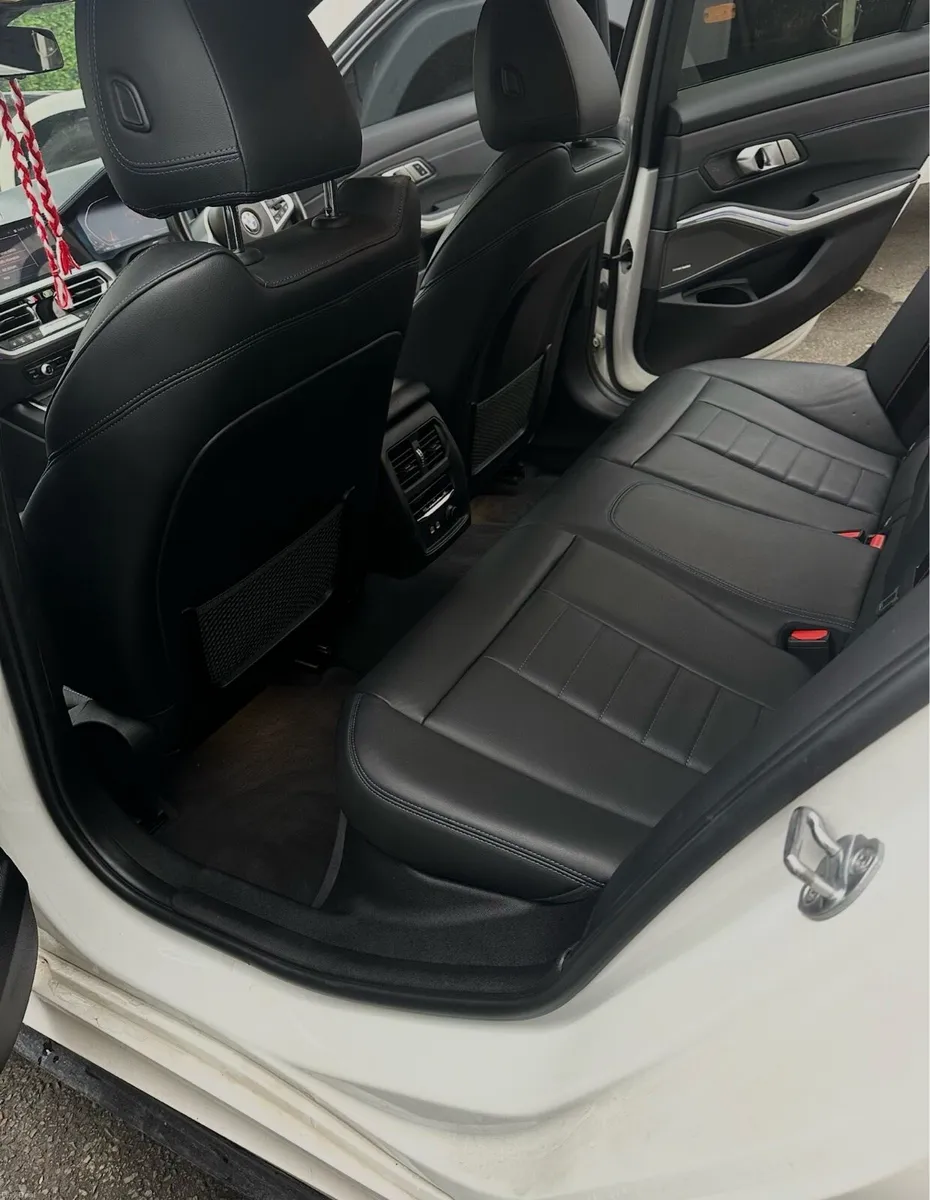 BWM White - 3 series - Image 6