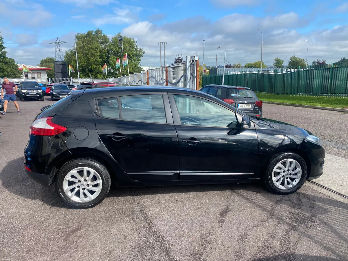 Renault Megane 2015 - Image 3
