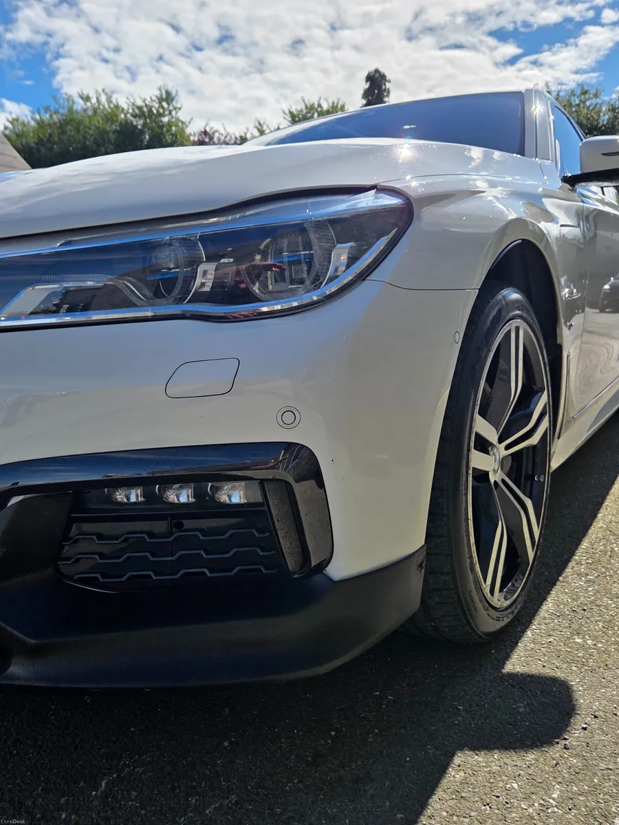 BMW 7-Series M SPORT 2018 / 740E - Image 6