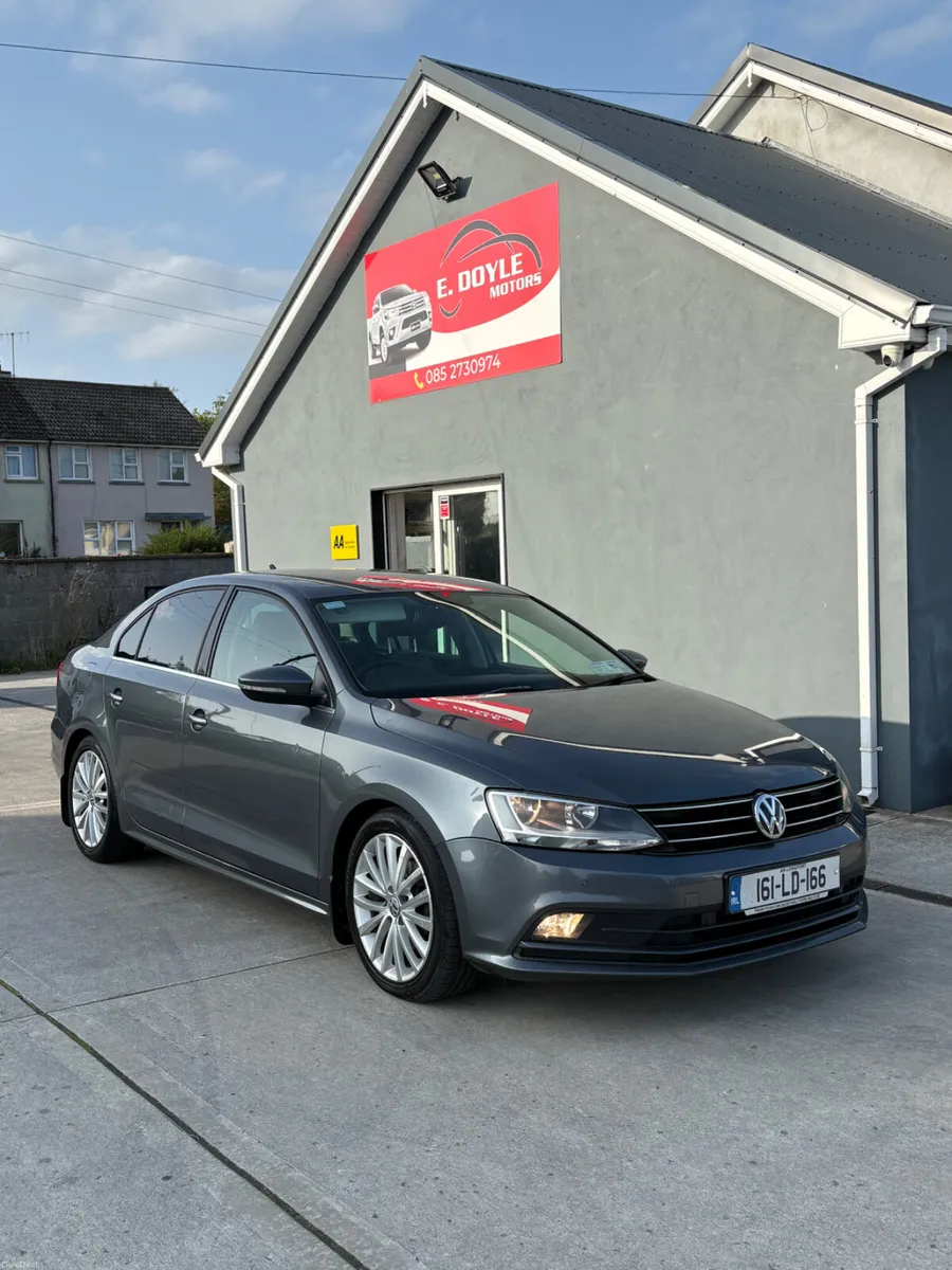 Volkswagen Jetta 2016 2.0 TDI - Image 5