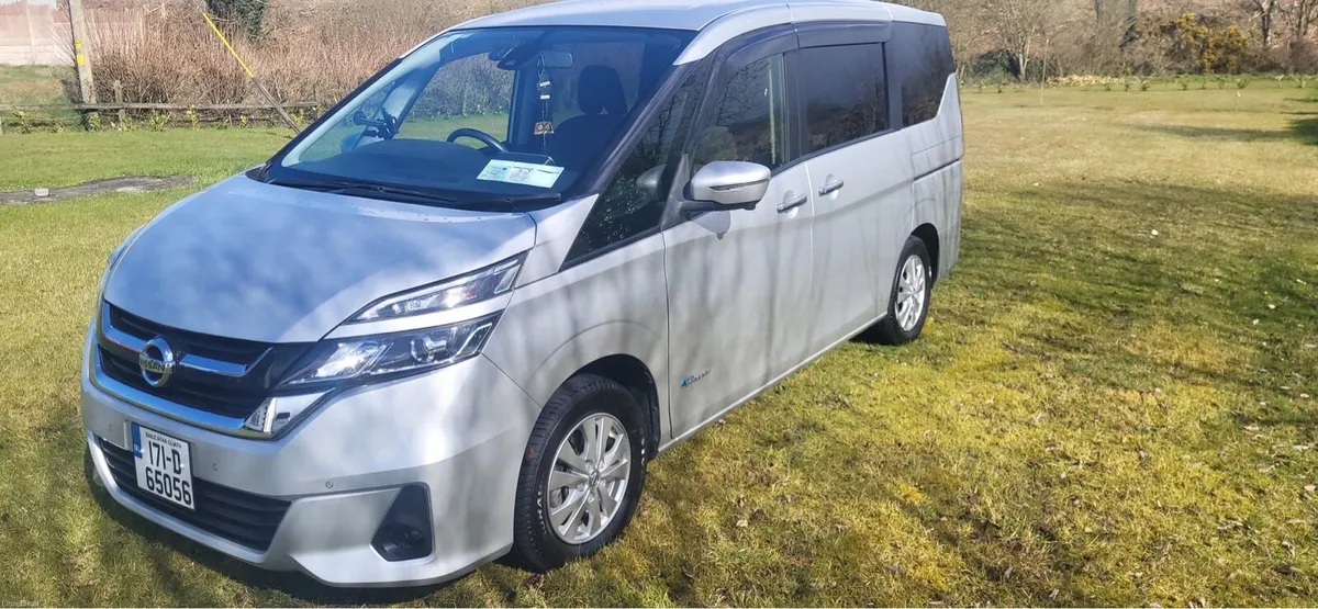 Nissan Serena 8 seater Hybrid - Image 3