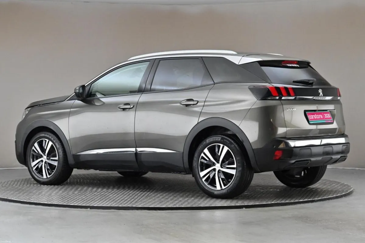 Peugeot 3008 1.2 ALLURE 6SPD **HALF LEATHER**REVER - Image 6