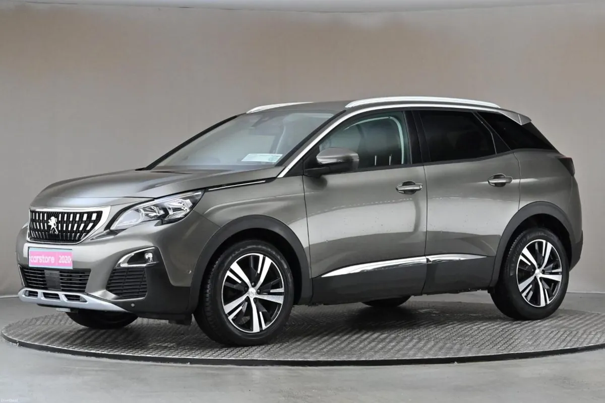 Peugeot 3008 1.2 ALLURE 6SPD **HALF LEATHER**REVER - Image 4