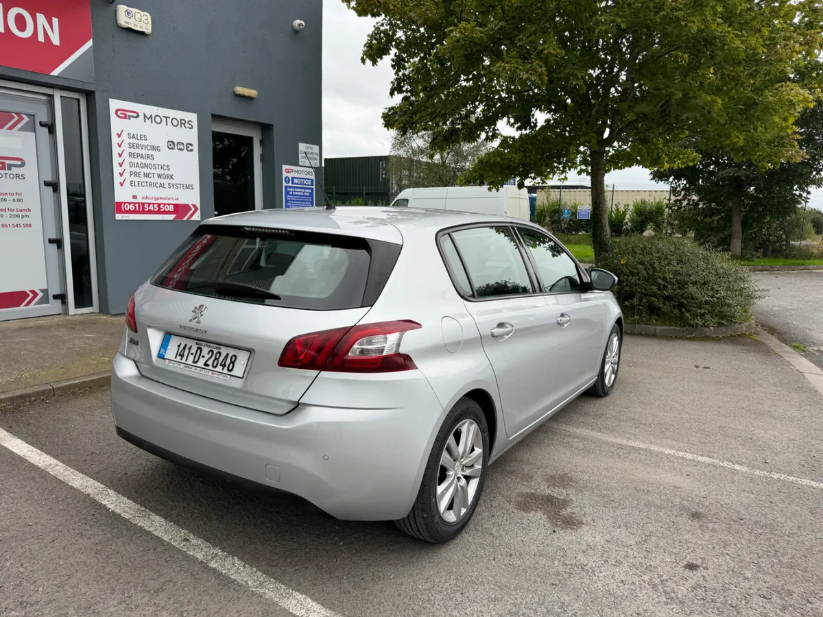 Peugeot 308 2014 - Image 2