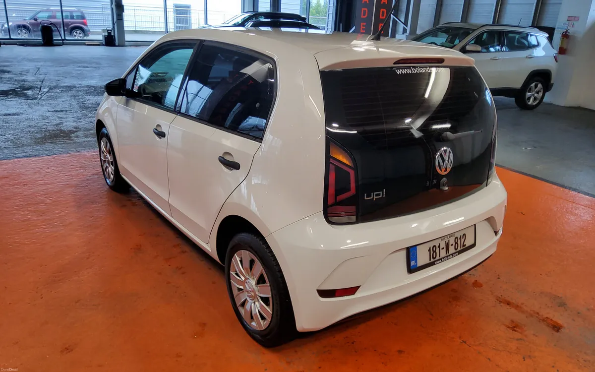 Volkswagen up! 2018 - Image 5
