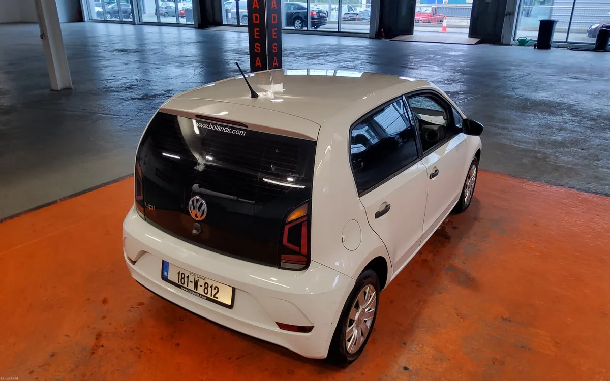 Volkswagen up! 2018 - Image 2