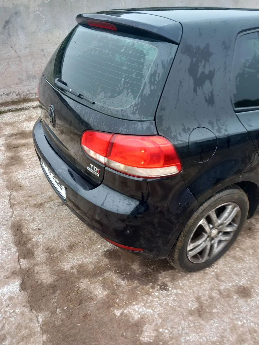 Volkswagen Golf 2010 - Image 5
