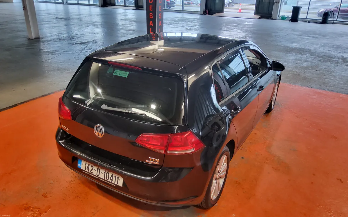 Volkswagen Golf 2014 - Image 2