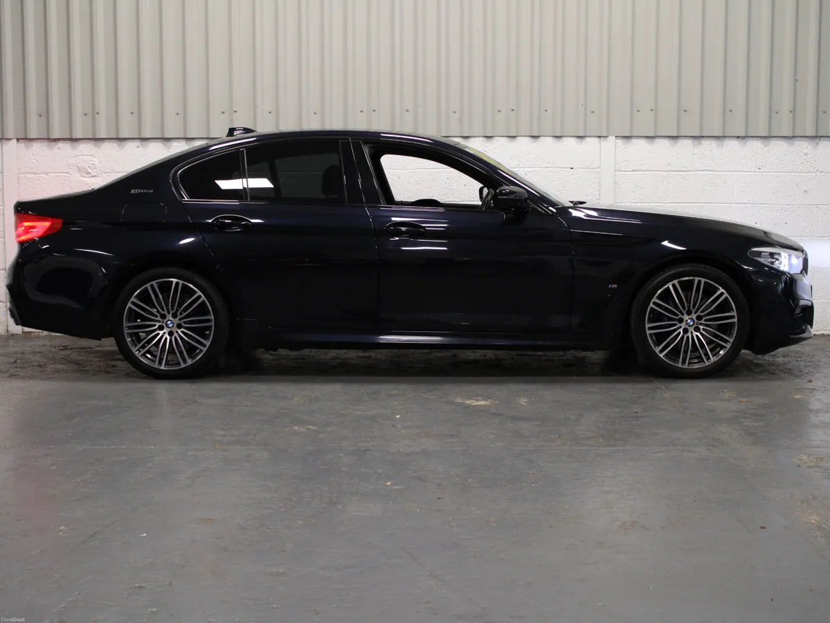 BMW 5-Series 2019 - Image 5