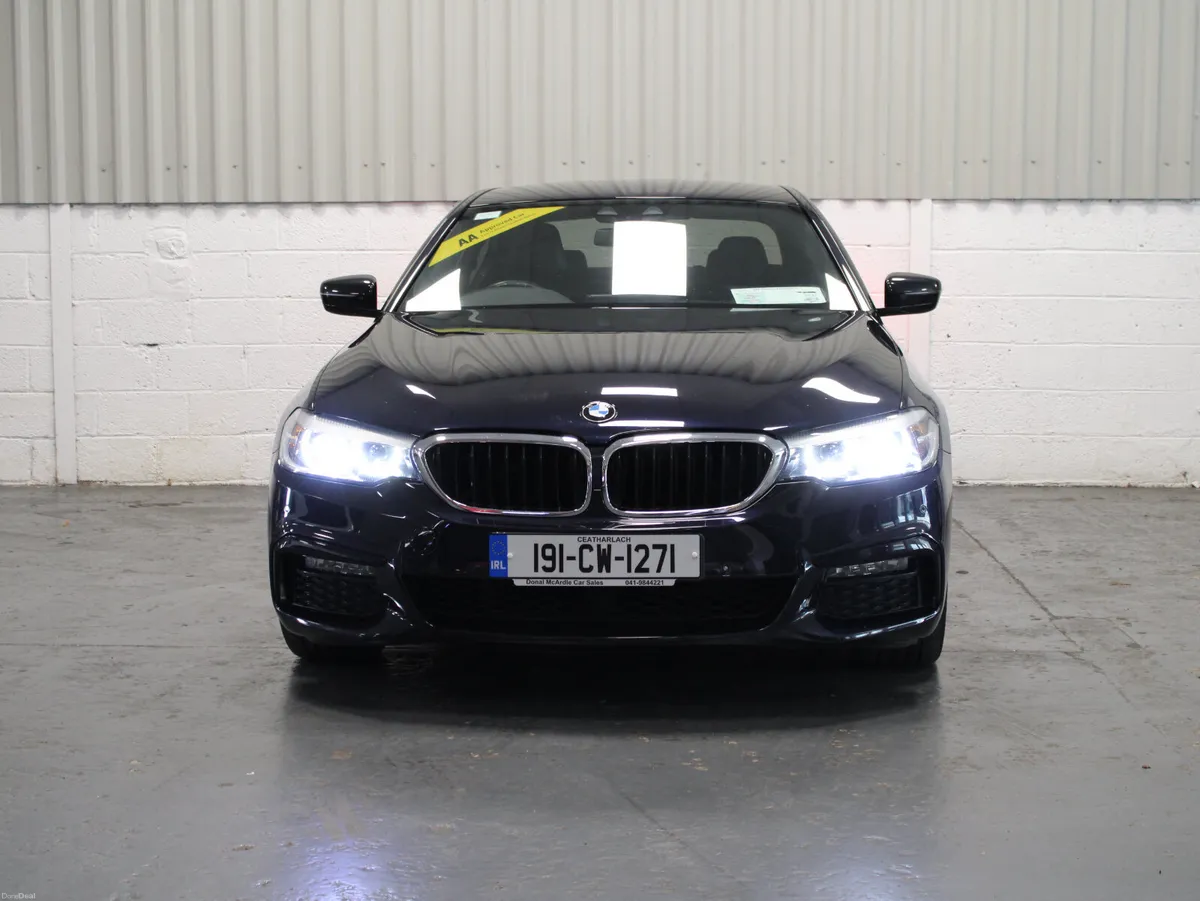 BMW 5-Series 2019 - Image 2
