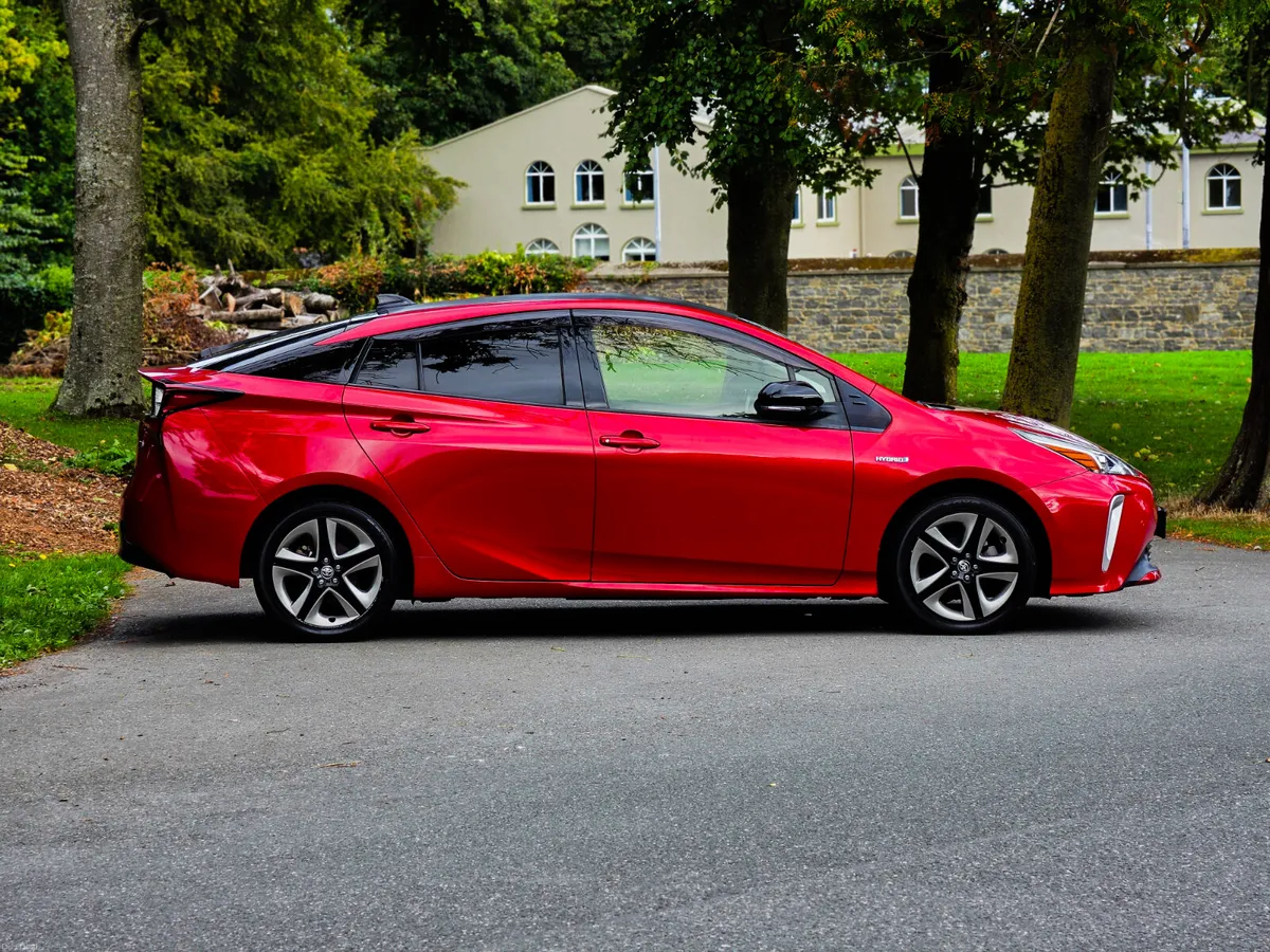 2019 Toyota Prius 1.8 Petrol Hybrid Automatic - Image 4