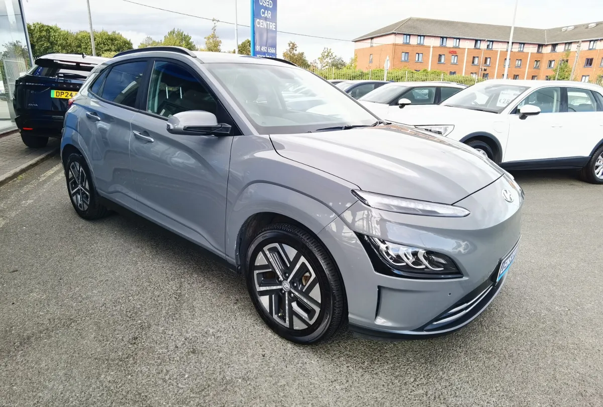 HYUNDAI KONA 64KWH PREMIUM - Image 3