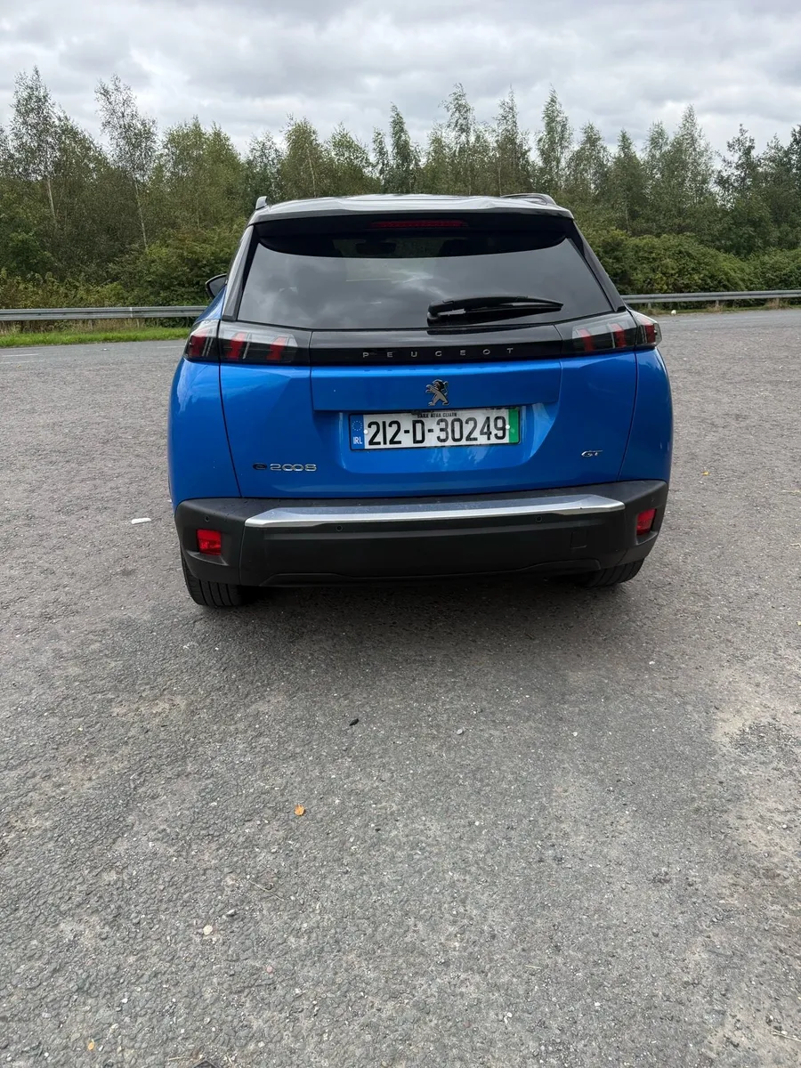 Peugeot 2008 EV gt 156 bhp - Image 6