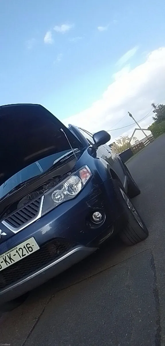 Mitsubishi Outlander 2008 TDI - Image 3