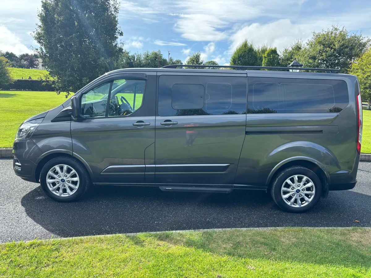 Ford Tourneo 2021 - Image 2