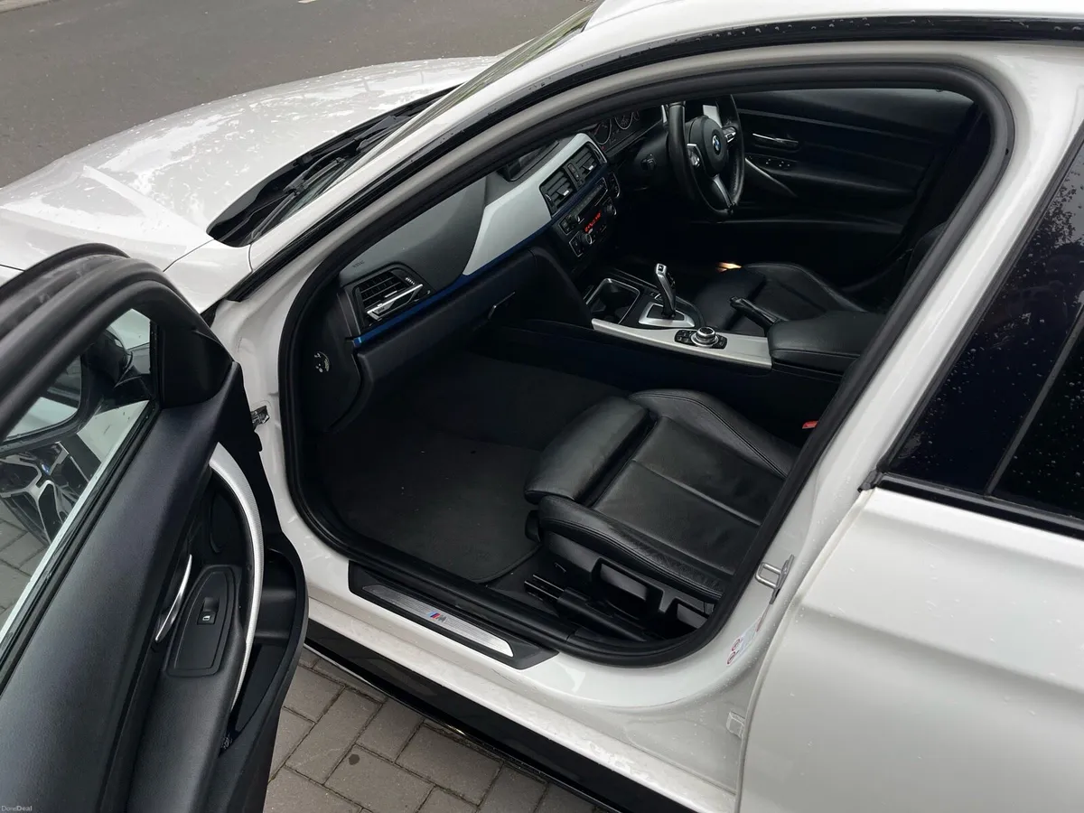 BMW 320D, M SPORT M Performance AUTO 2014 - Image 4