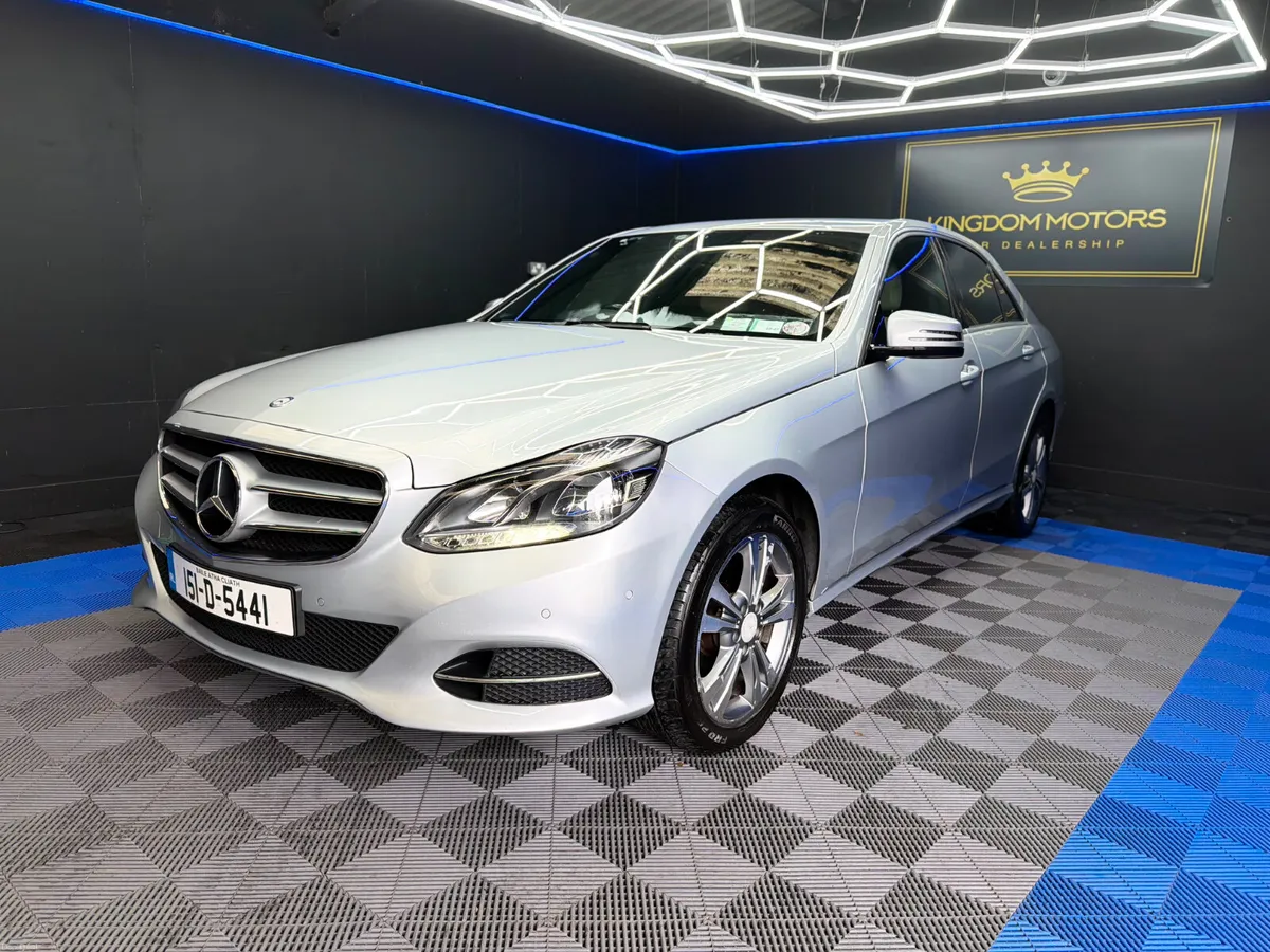 Mercedes E220D Avantgarde,Automatic,Stunning - Image 5