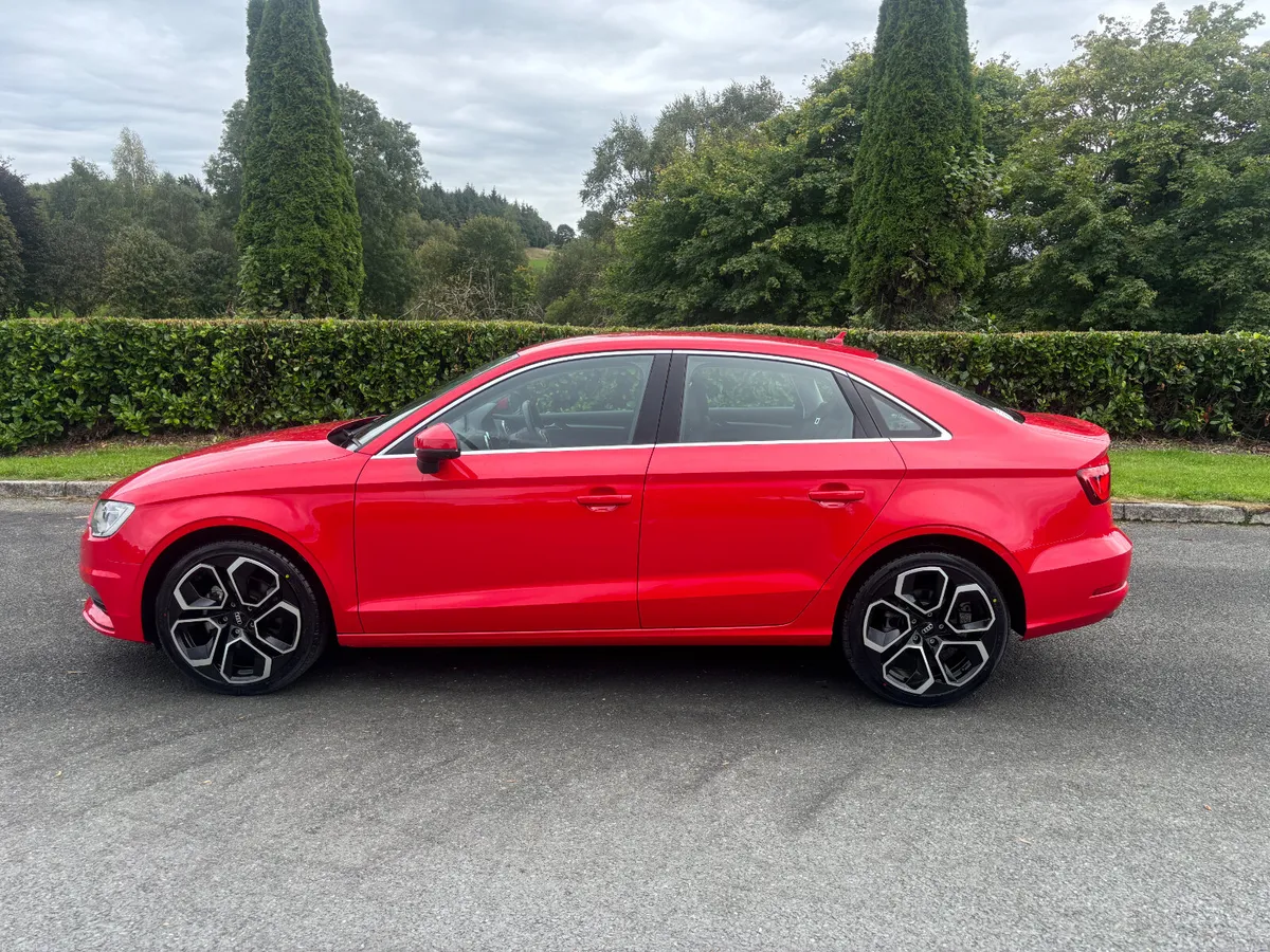 AUDI A3 SALOON 1.4 TFSI AUTO 2015 - Image 4