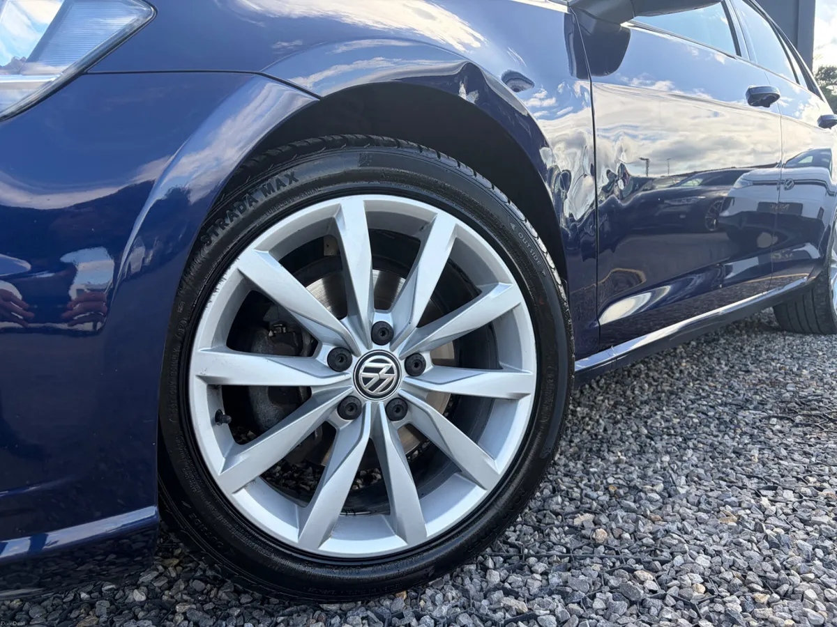 Volkswagen Golf 2.0l TDI Highline - Image 2