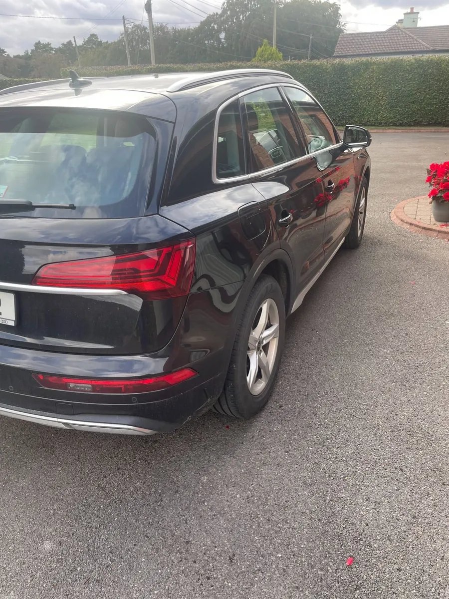 Audi Q5 2025 - Image 4