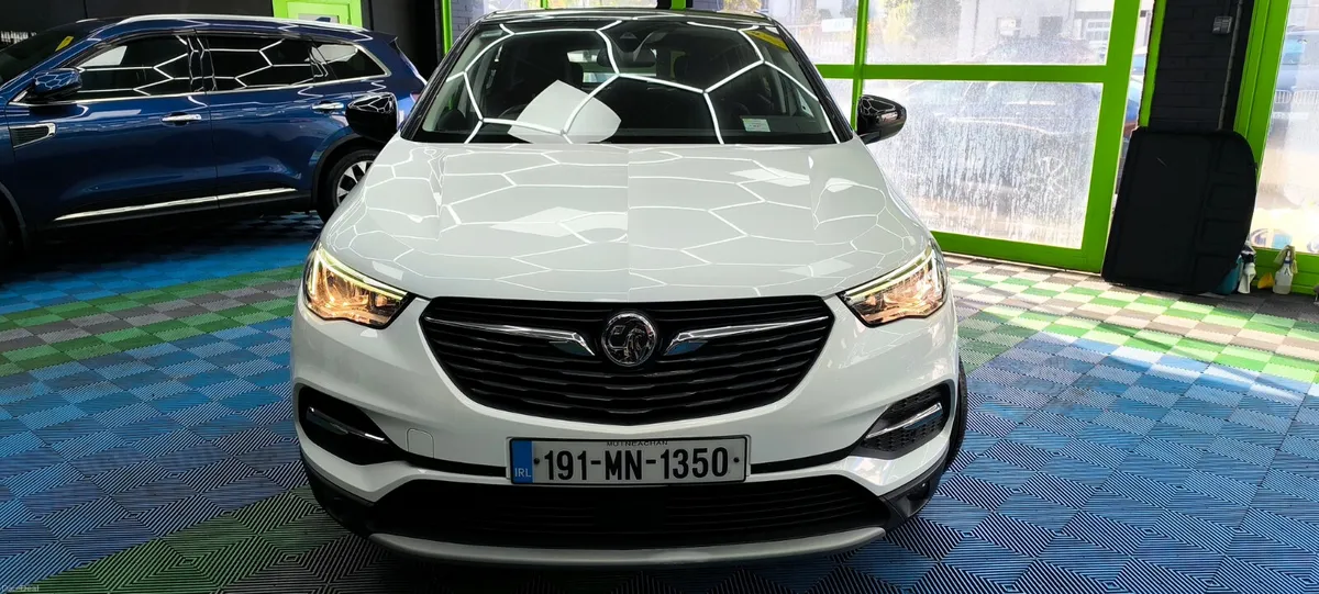 Vauxhall Grandland X 2019 - Image 2