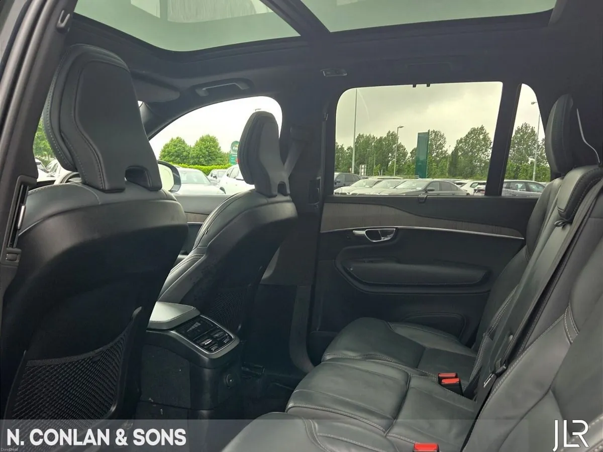 Volvo XC90 PHEV T8 INSCRIPTION PRO AWD 7 SEATER - Image 5