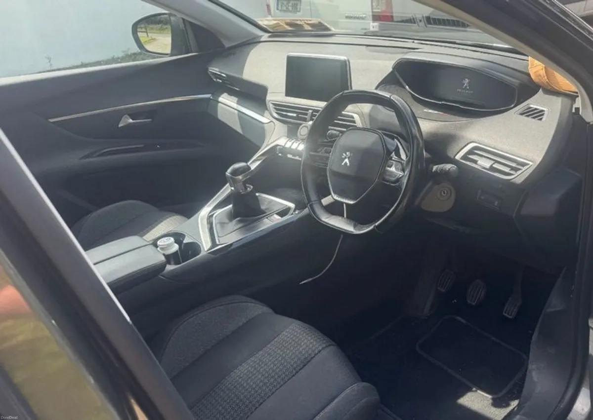 2019 Peugeot 5008 - Image 6