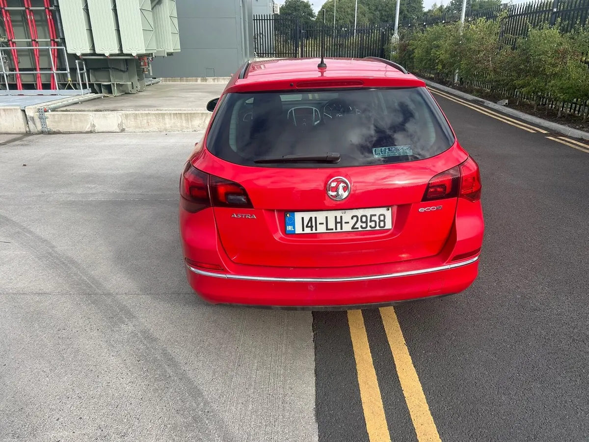 2014 Vauxhall Astra Estate - Image 4