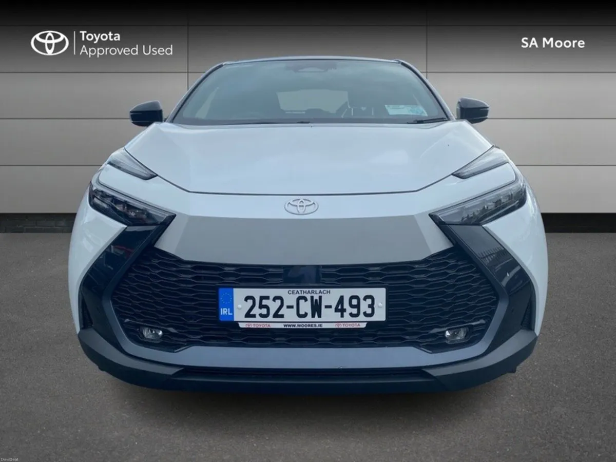 Toyota C-HR HYBRID SOL - Image 5