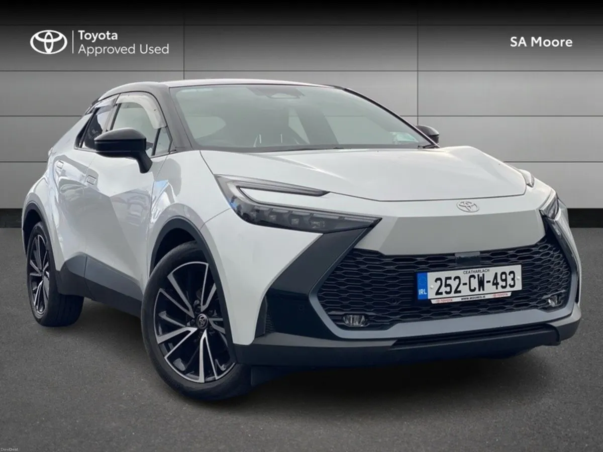 Toyota C-HR HYBRID SOL - Image 1