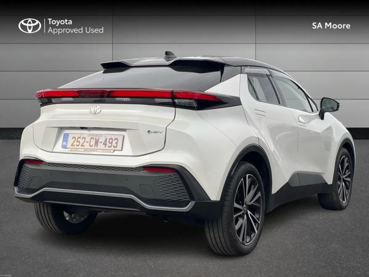 Toyota C-HR HYBRID SOL - Image 2