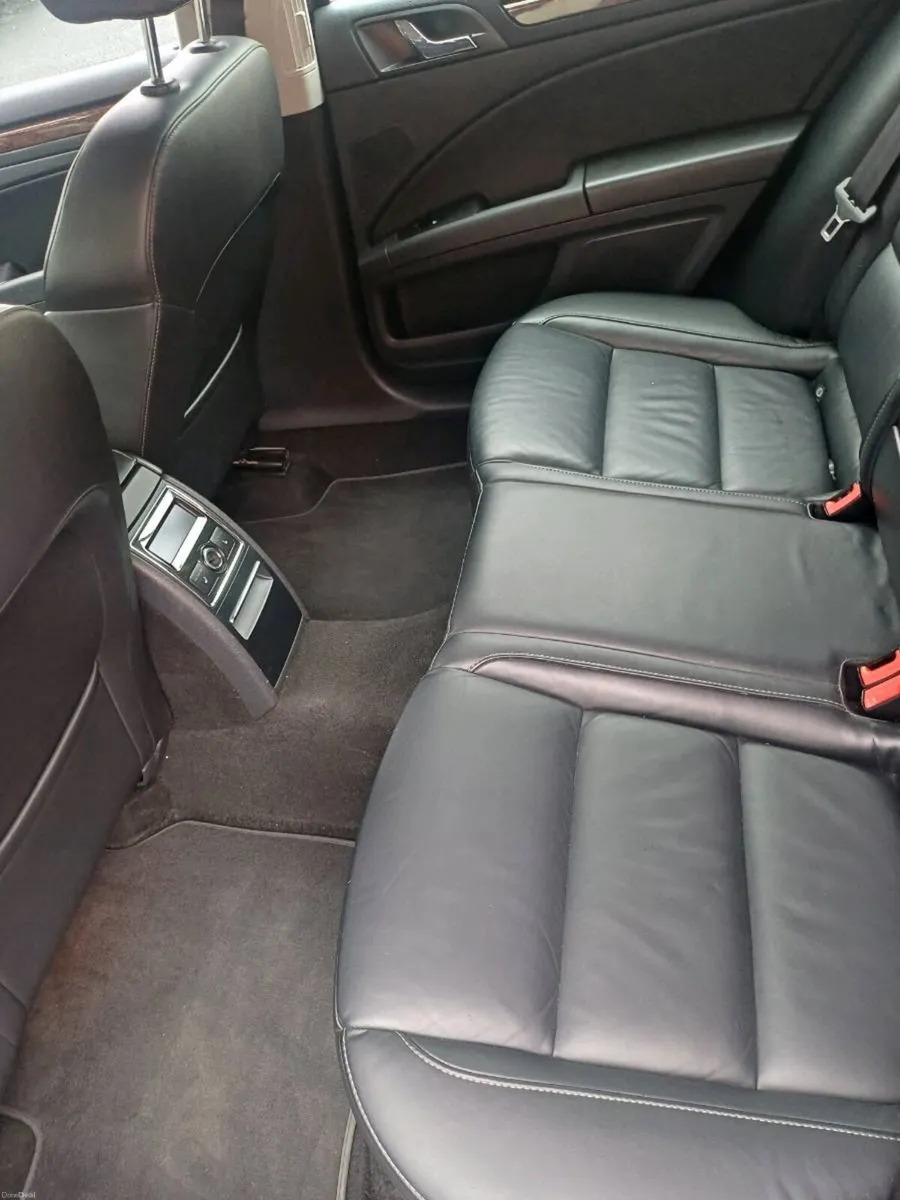 Skoda Superb - Image 4