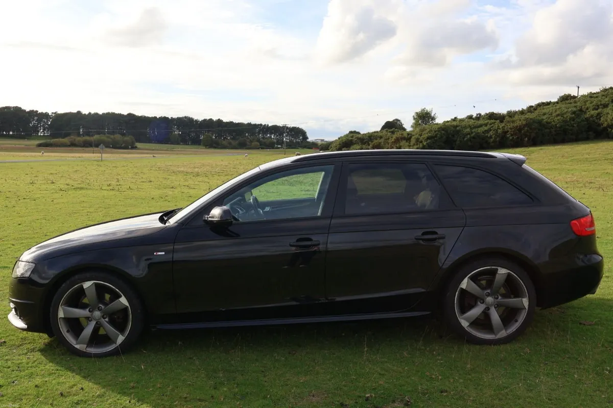 Audi A4 2012 - Image 4