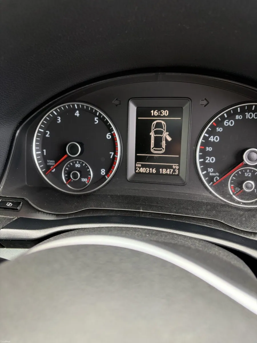 Vw scirocco 2012 1.4L turbo - Image 6